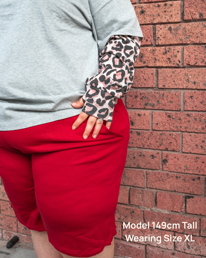 Bermuda Sweat Short- Cherry